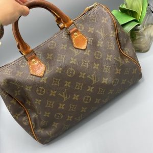 AUTHENTIC LOUIS VUITTON SPEEDY 30